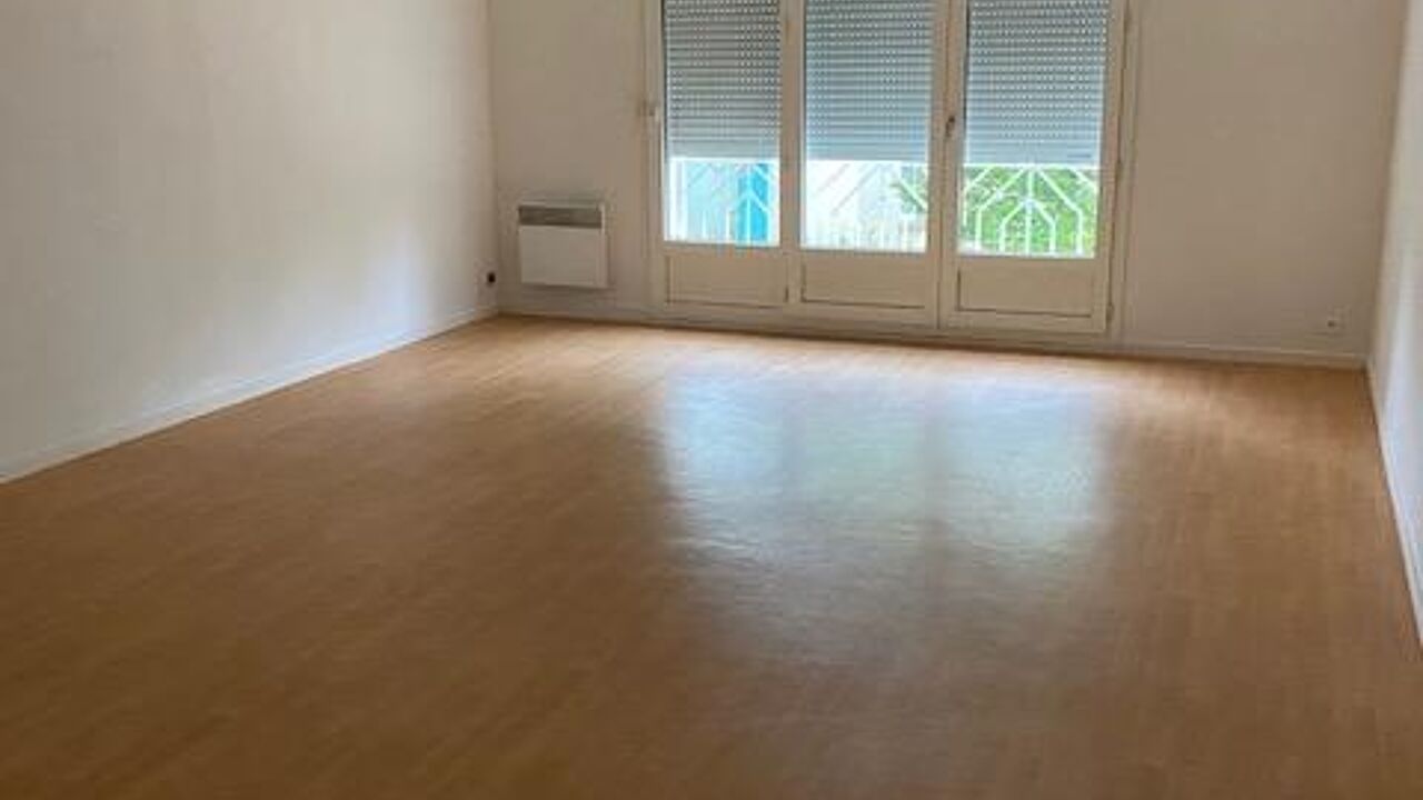 appartement 3 pièces 79 m2 à louer à Velles (36330)