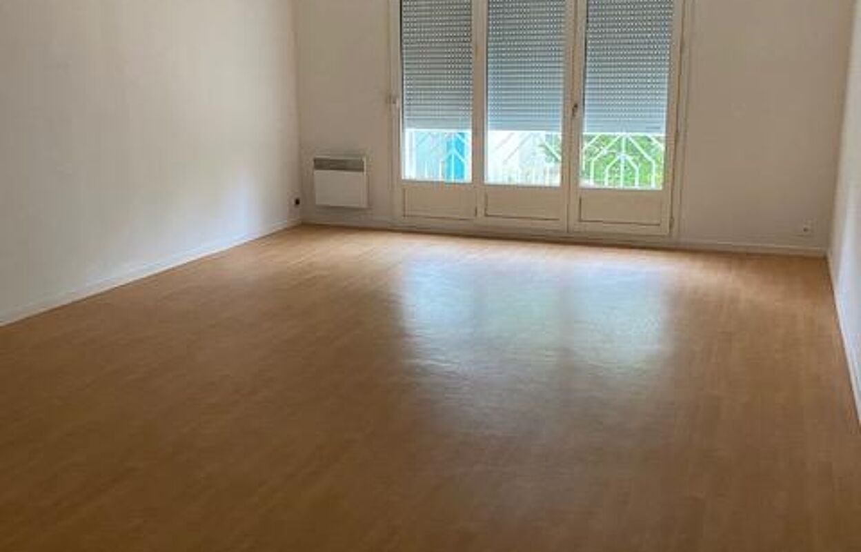 appartement 3 pièces 79 m2 à louer à Velles (36330)