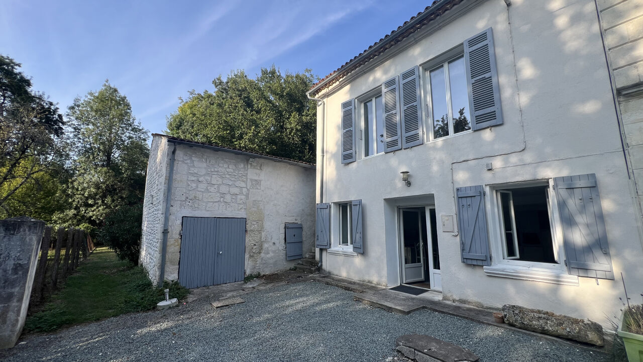 maison 5 pièces 118 m2 à vendre à Saintes (17100)