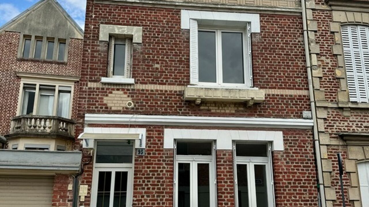 immeuble  pièces 114 m2 à vendre à Saint-Quentin (02100)