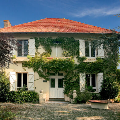 Maison 8 pièces 225 m²