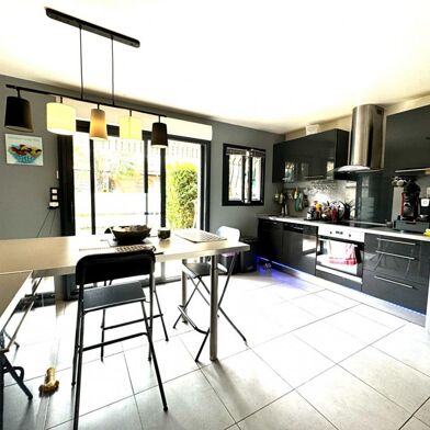 Maison 7 pièces 130 m²