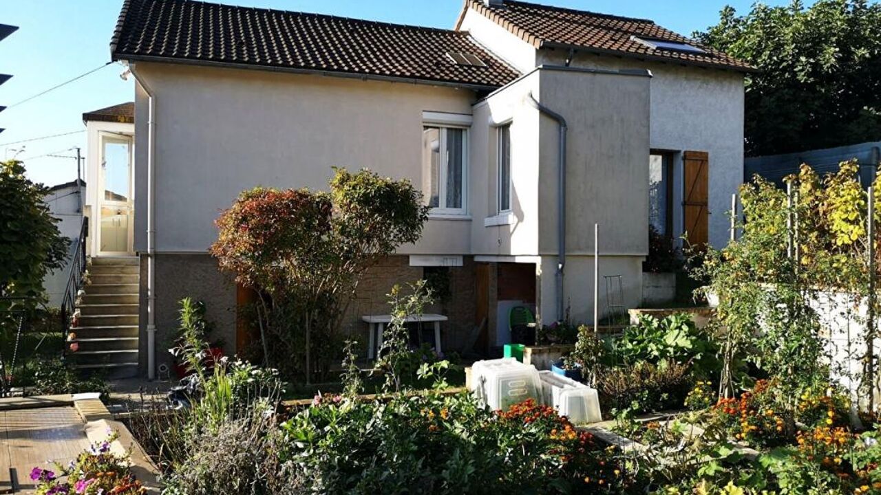 maison 6 pièces 100 m2 à vendre à Juziers (78820)