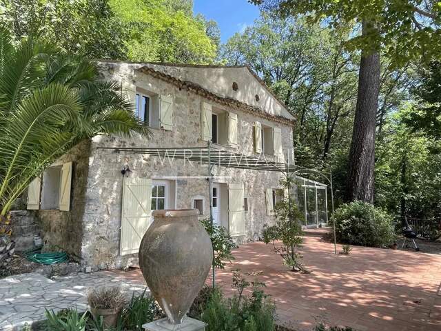 Mas en pierre avec vue panoramique - Seillans — photo du bien