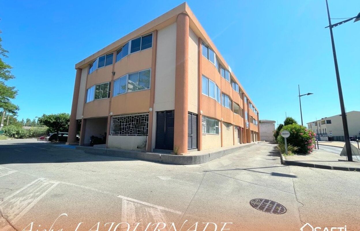 commerce 8 pièces 184 m2 à vendre à Le Pontet (84130)