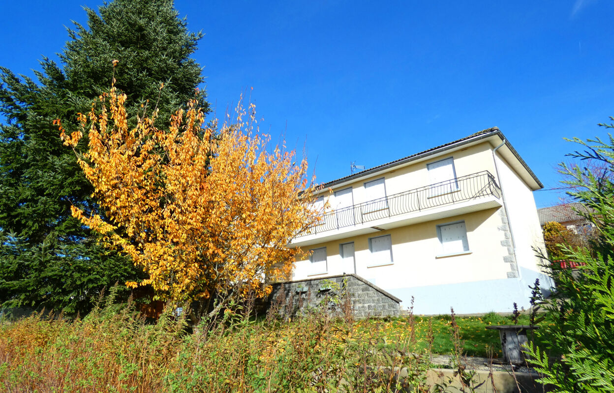 maison 5 pièces 129 m2 à vendre à Aurillac (15000)