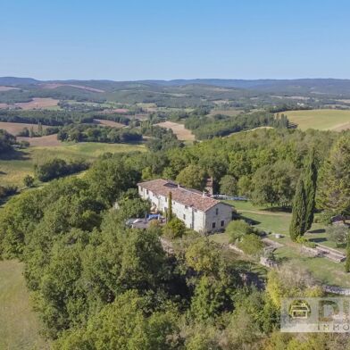 Maison 11 pièces 798000 €