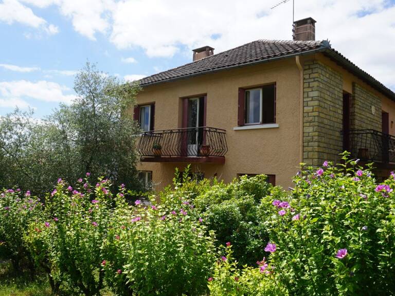 Maison dans quartier calme — photo 1