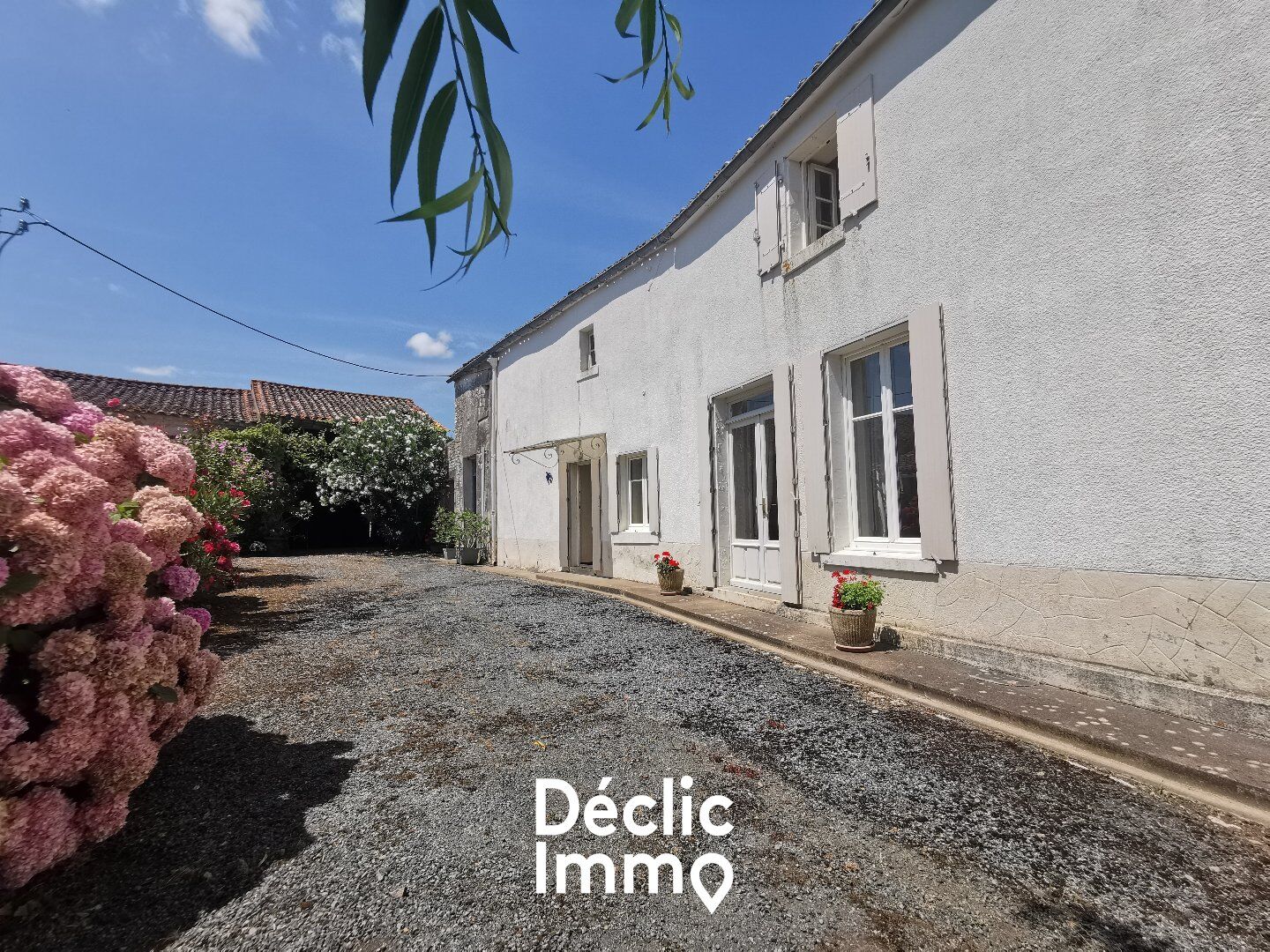 Villa / Maison  T5 à vendre Saint-Pierre-le-Vieux 85420