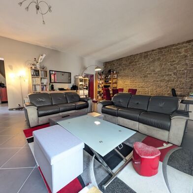 Maison 7 pièces 212 m²