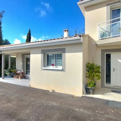 Maison 5 pièces 140 m²