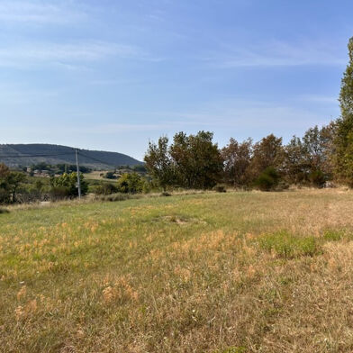 Terrain 2501 m²