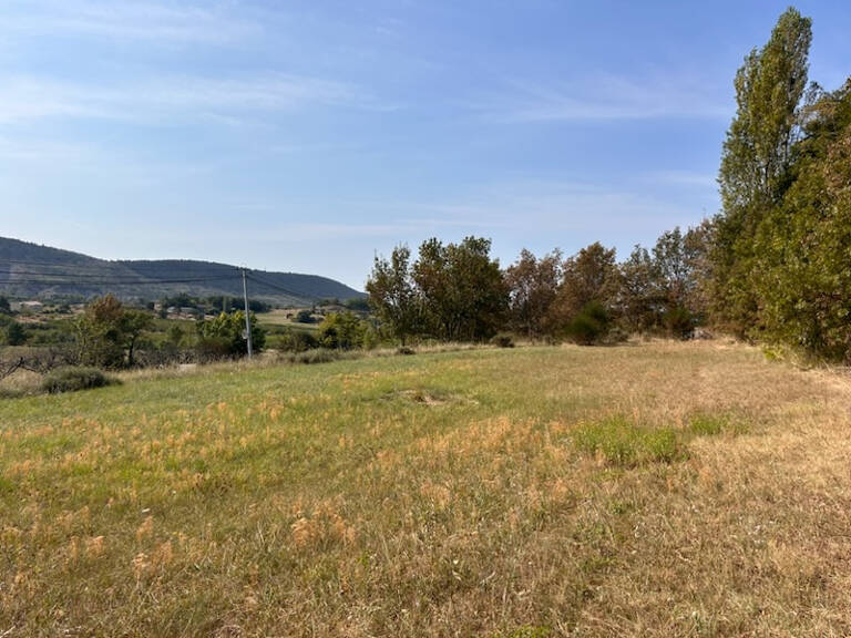 LUSSAS - TERRAIN A BATIR 2501m2 — photo 1