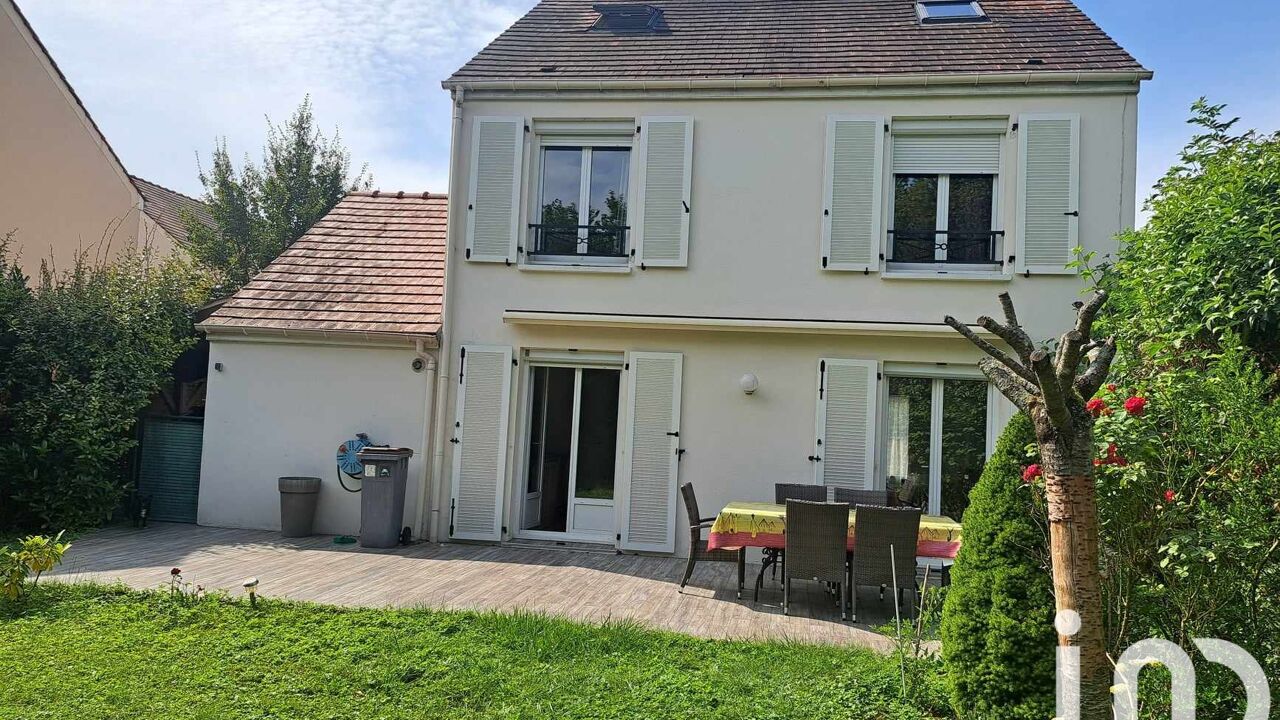 maison 5 pièces 96 m2 à vendre à Savigny-le-Temple (77176)