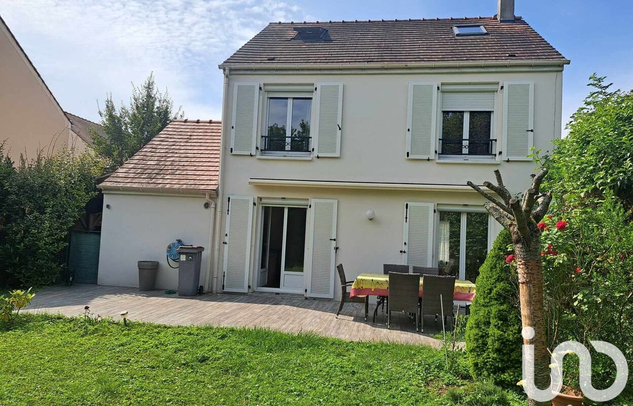 maison 5 pièces 96 m2 à vendre à Savigny-le-Temple (77176)