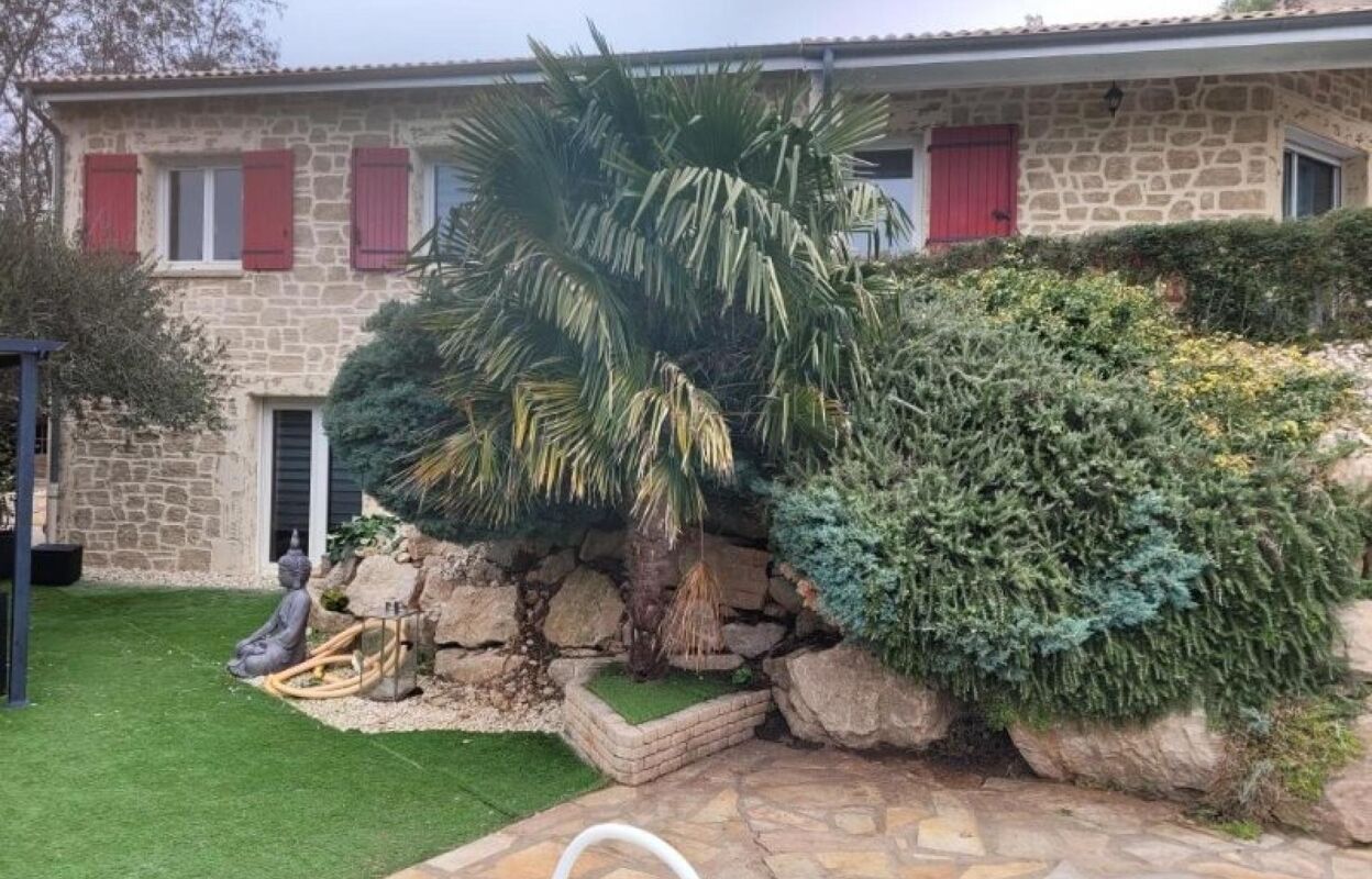 maison 9 pièces 198 m2 à vendre à Saint-Clair-du-Rhône (38370)