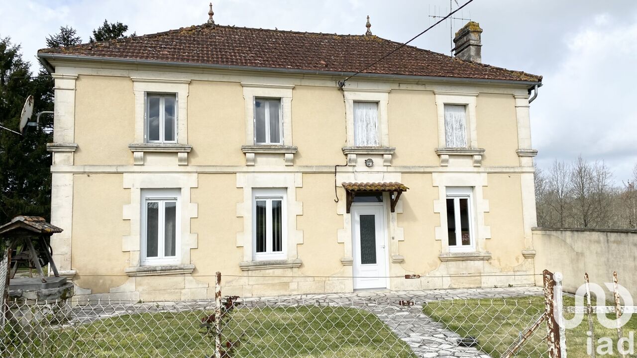 maison 4 pièces 128 m2 à vendre à Tugéras-Saint-Maurice (17130)