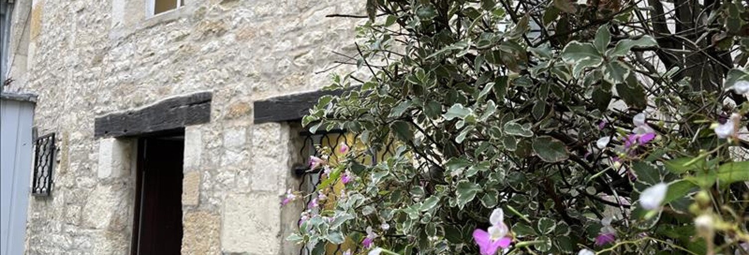 Maison 8 Pièces 135 m² à vendre à Surgères (17700)