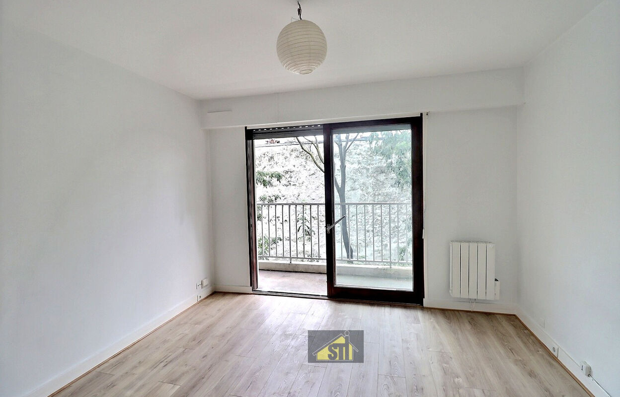 appartement 1 pièces 16 m2 à vendre à Paris 14 (75014)