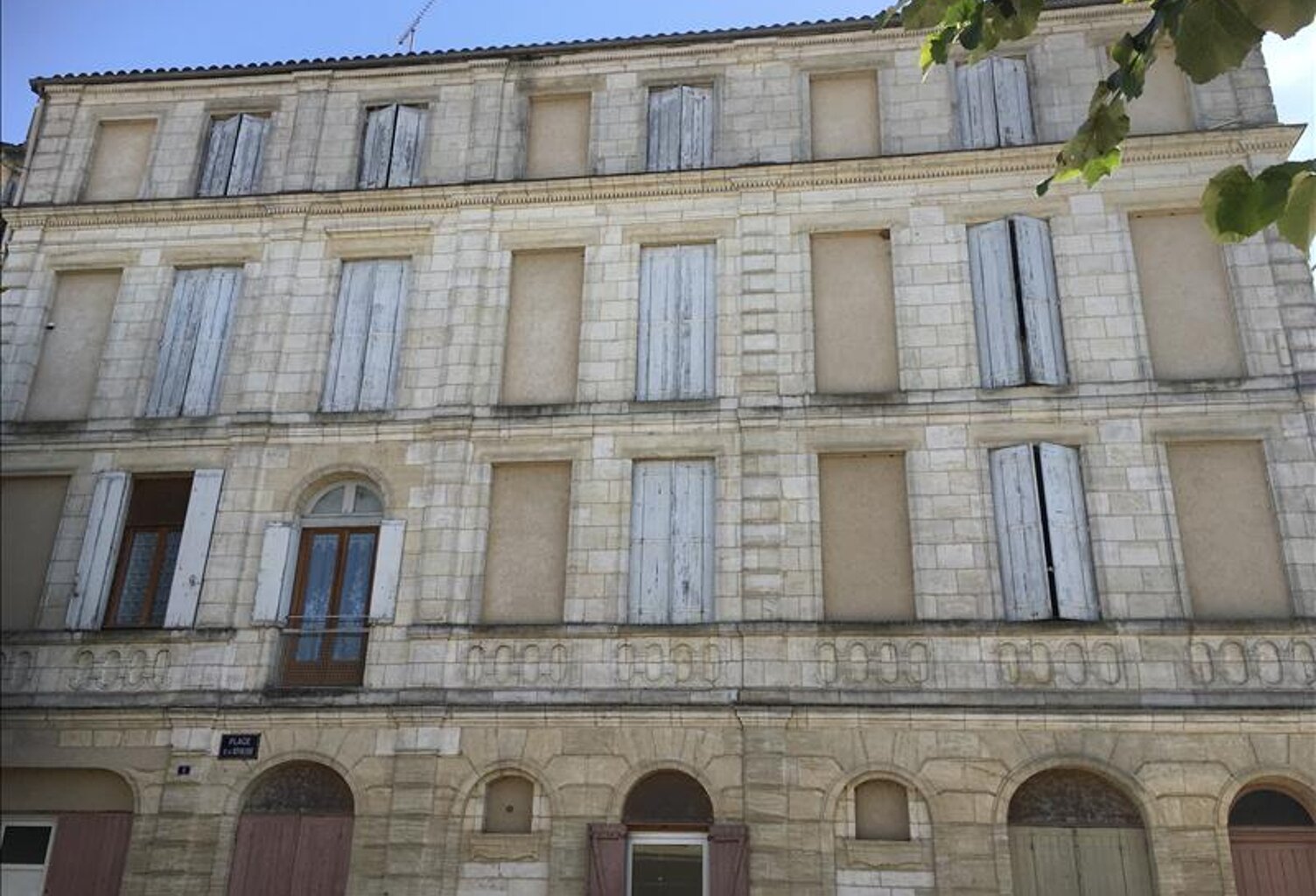 Vente immeuble   Sainte-Bazeille (47180) — photo 1