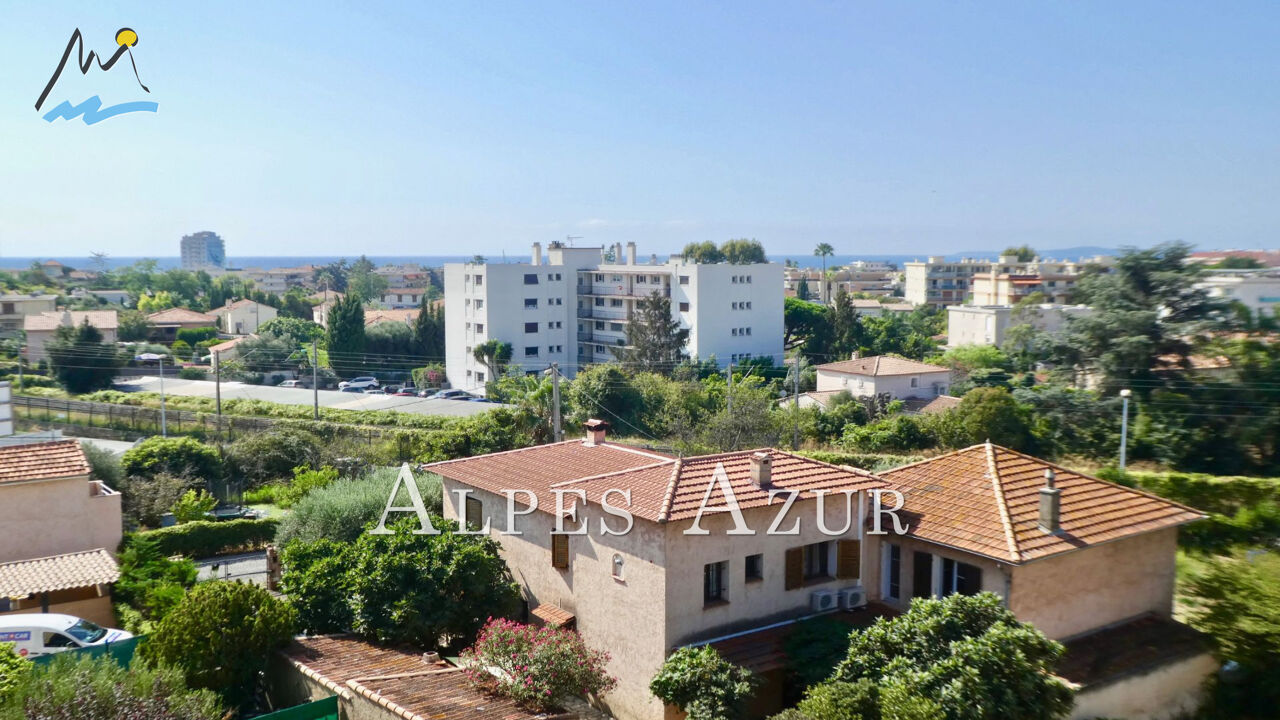 appartement 2 pièces 30 m2 à vendre à Cagnes-sur-Mer (06800)