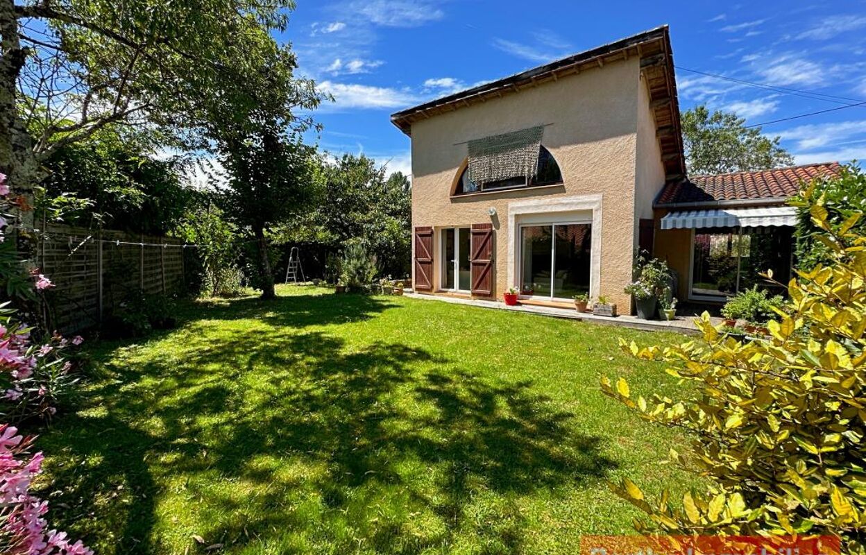 maison 6 pièces 141 m2 à vendre à Gaillac (81600)