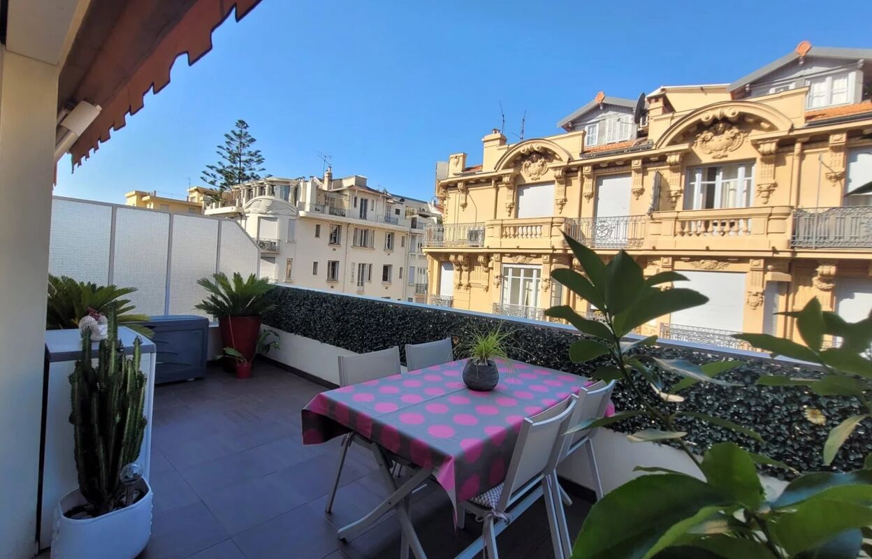 appartement 2 pièces 32 m2 à vendre à Nice (06000)