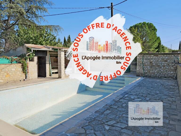 Terrain constructible en coeur de village — photo 1