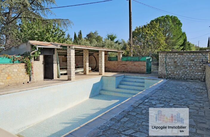 Terrain constructible en coeur de village — photo 3