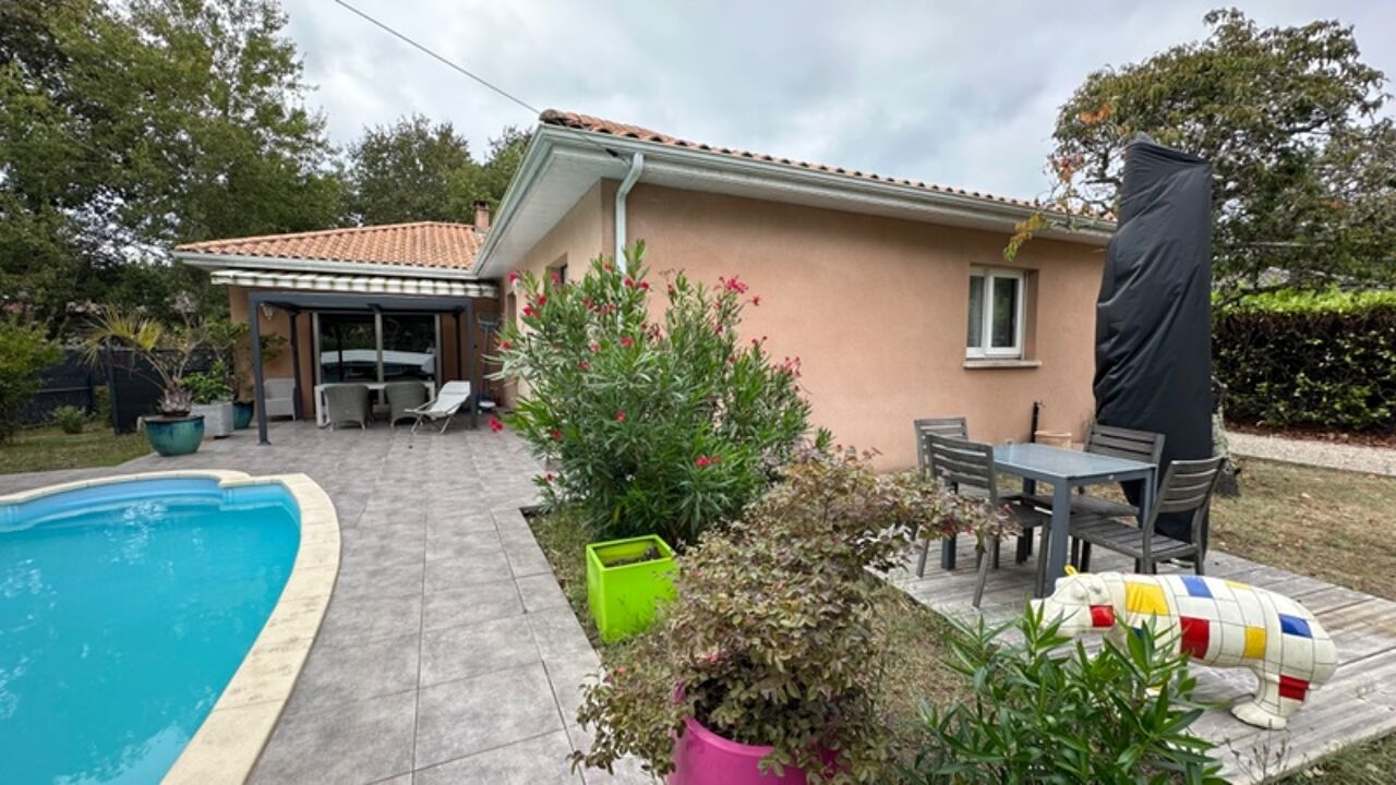 maison 6 pièces 160 m2 à vendre à Saint-Aubin-de-Médoc (33160)