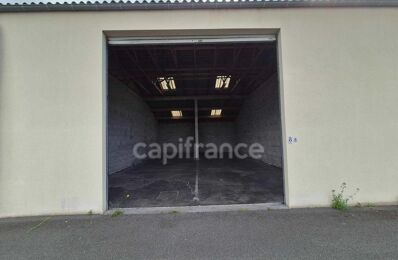 vente garage 128 500 € à proximité de Saint-Sornin (17600)