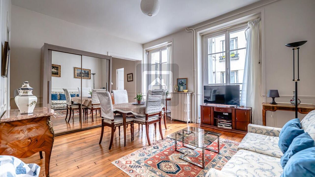 appartement 2 pièces 44 m2 à vendre à Paris 1 (75001)