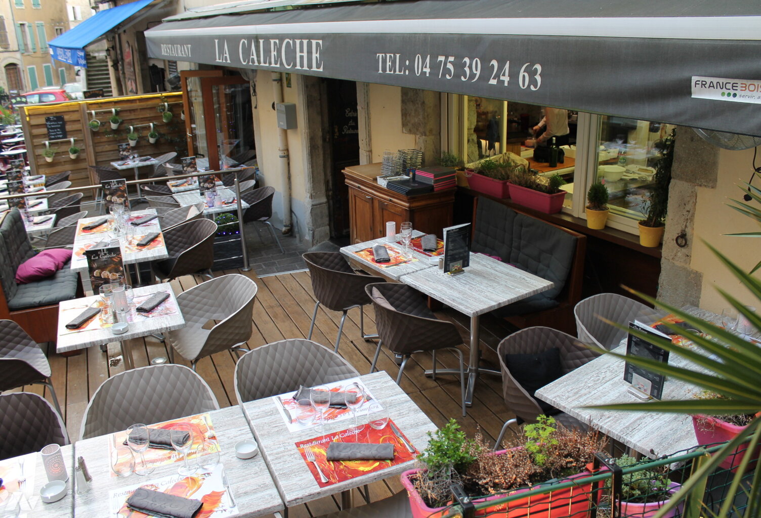 Vente commerce   Largentière (07110) — photo 1
