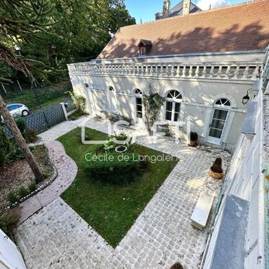 Maison 7 pièces 234 m²