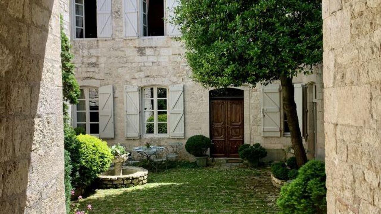 maison 11 pièces 363 m2 à vendre à Castelnau-Montratier (46170)