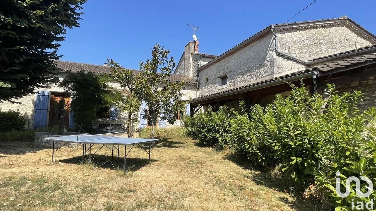 maison 17 pièces 410 m2 à vendre à La Roquille (33220)