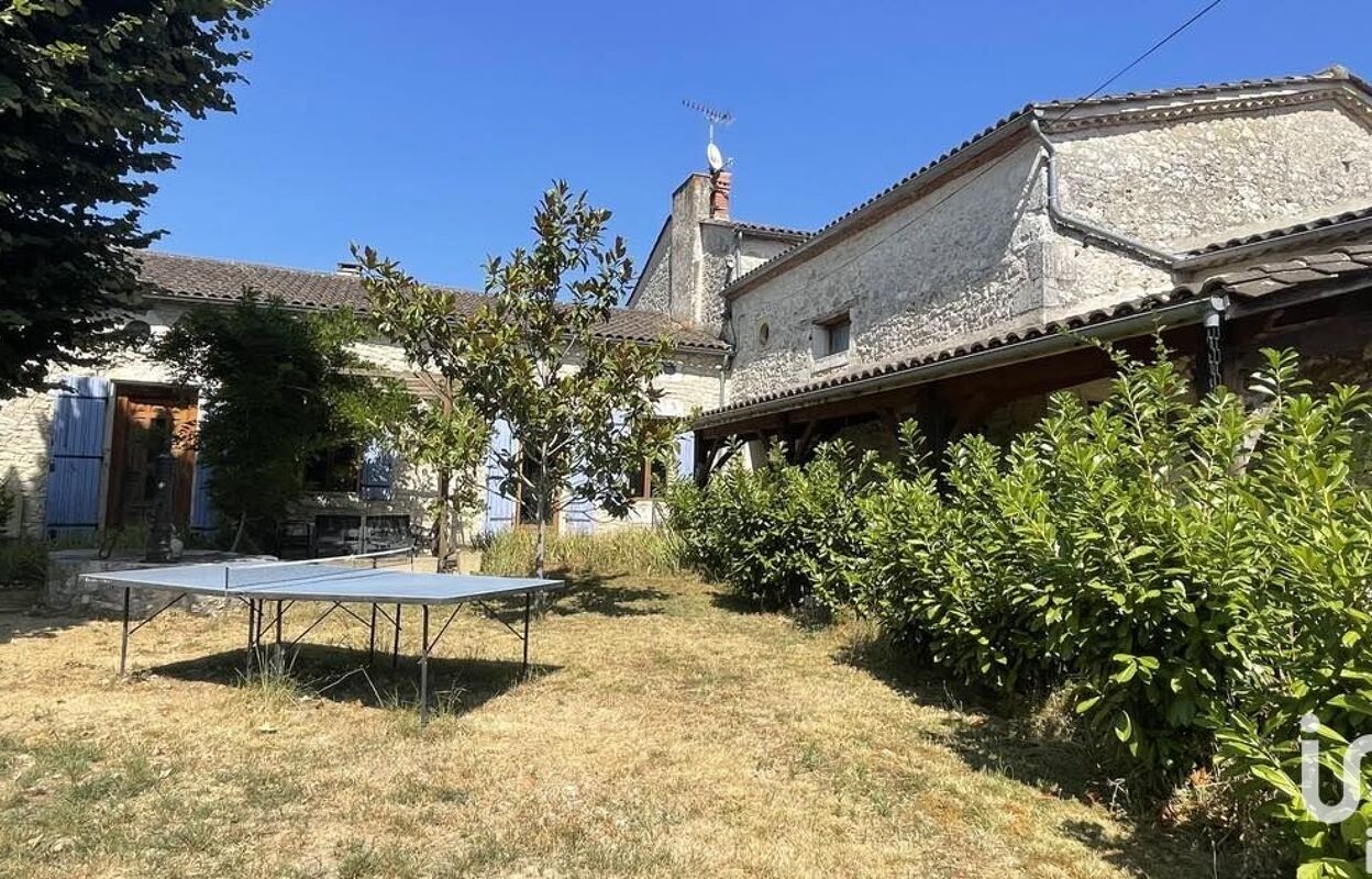 maison 17 pièces 410 m2 à vendre à La Roquille (33220)