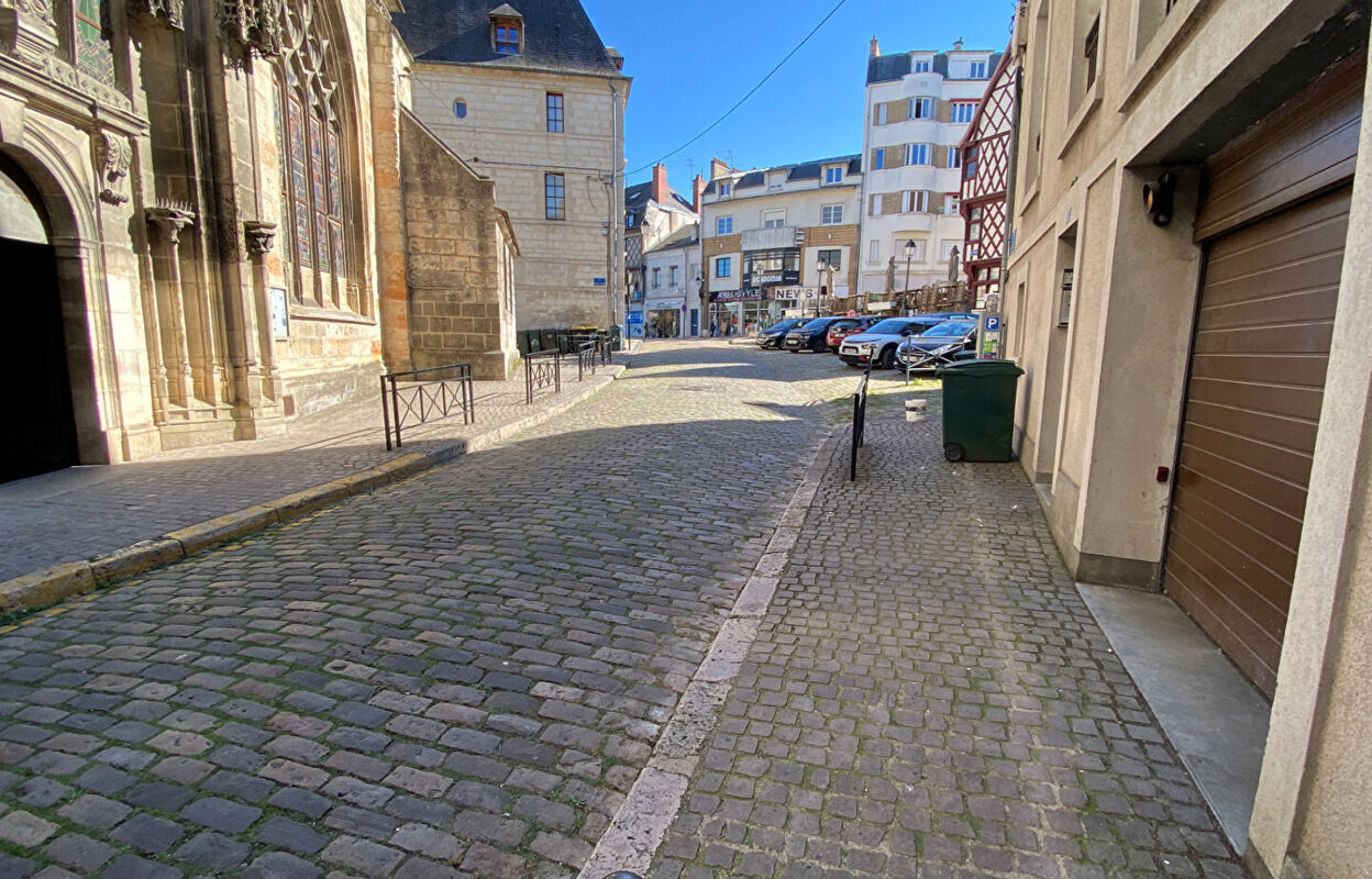 garage  pièces  m2 à louer à Bourges (18000)