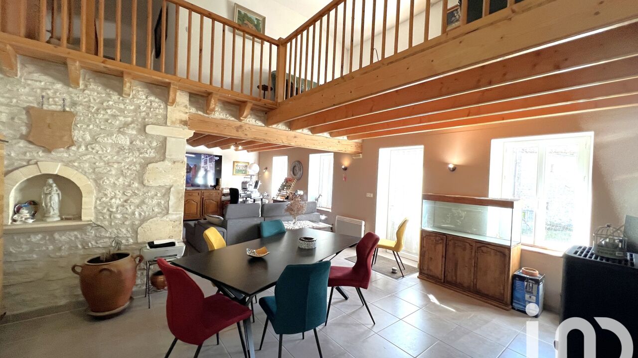 maison 5 pièces 172 m2 à vendre à Saint-Aubin-de-Blaye (33820)