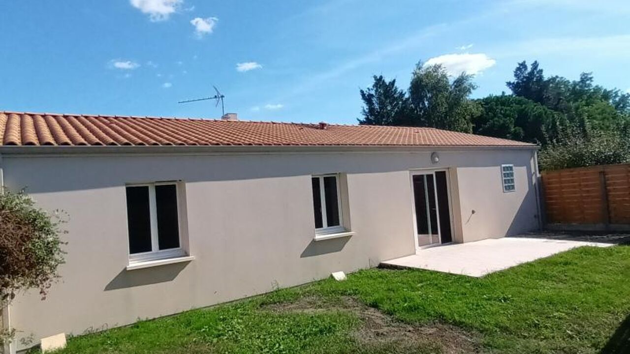 maison 4 pièces 105 m2 à vendre à Saint-Just-Luzac (17320)