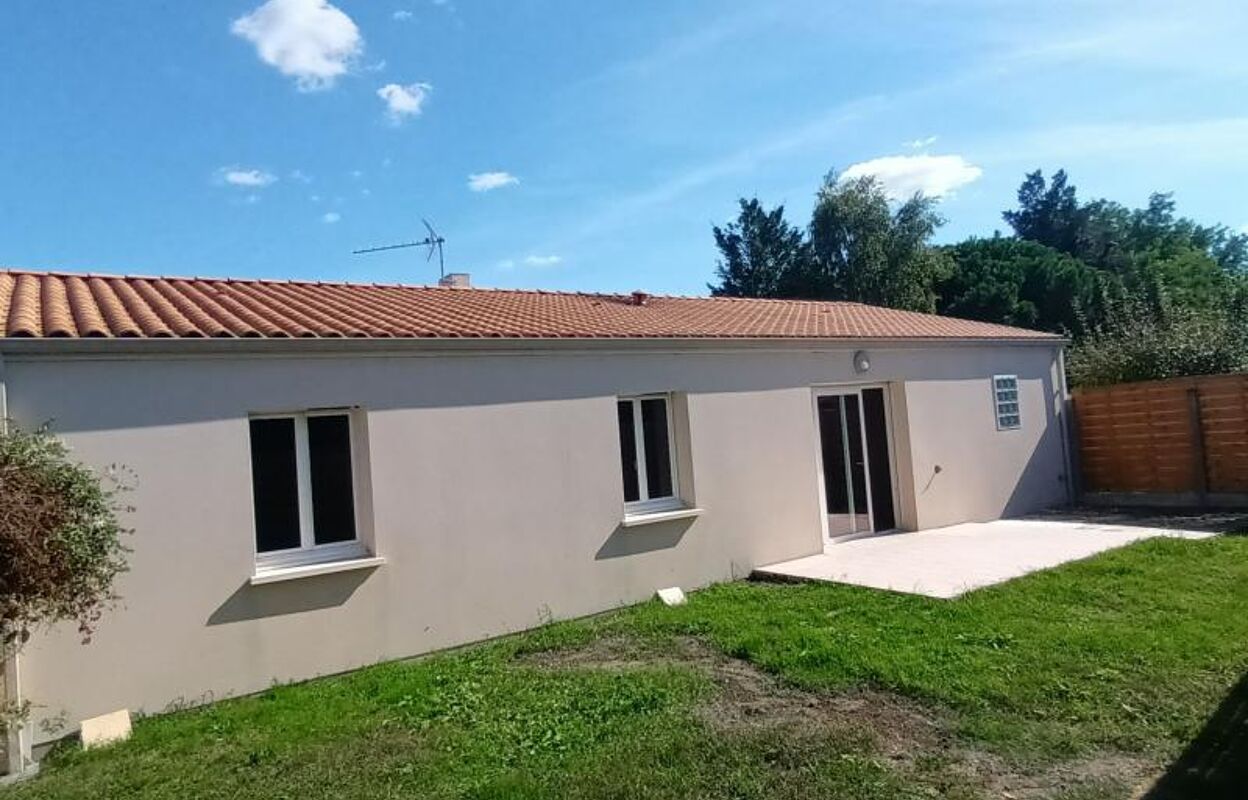 maison 4 pièces 105 m2 à vendre à Saint-Just-Luzac (17320)