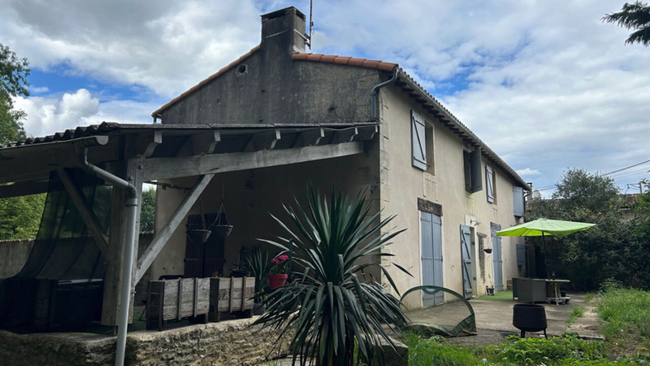 maison 6 pièces 170 m2 à vendre à Cherveux (79410)