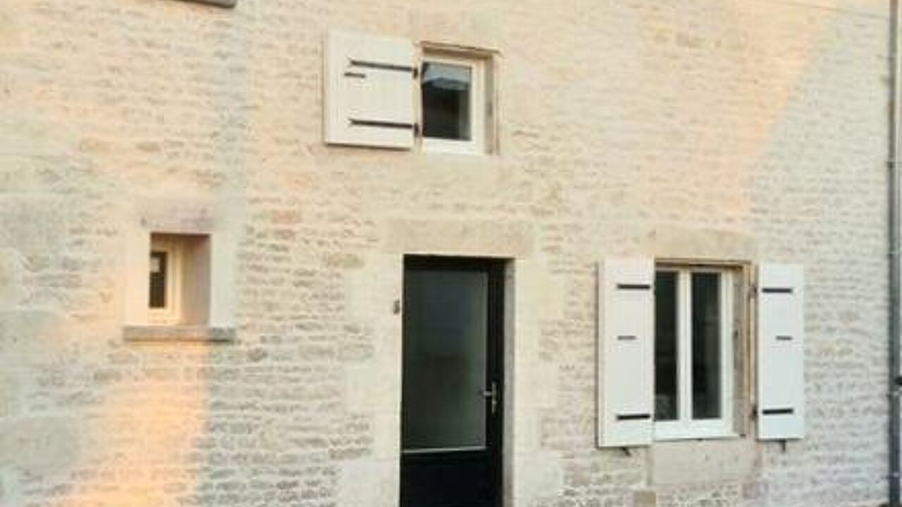 maison 4 pièces 85 m2 à louer à Surgères (17700)