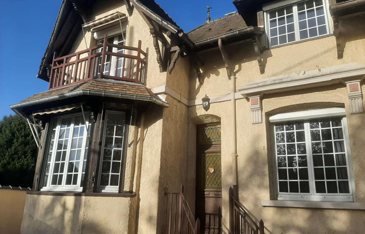 maison 6 pièces 117 m2 à vendre à Noyon (60400)