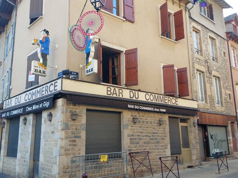 Bar — photo 1