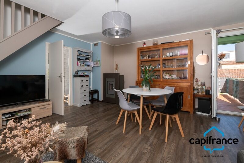 Appartement 4 pièces  à vendre Saint-Cyr-sur-Mer 83270