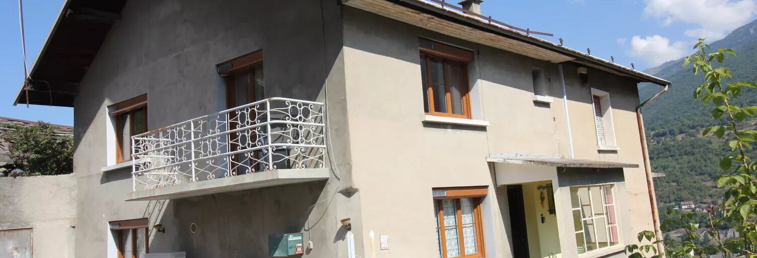 Maison 5 Pièces 77 m² à vendre à Saint-Martin-d'Arc (73140)