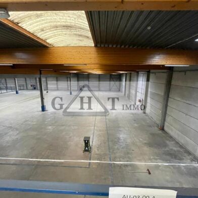 Local industriel 1300 m²