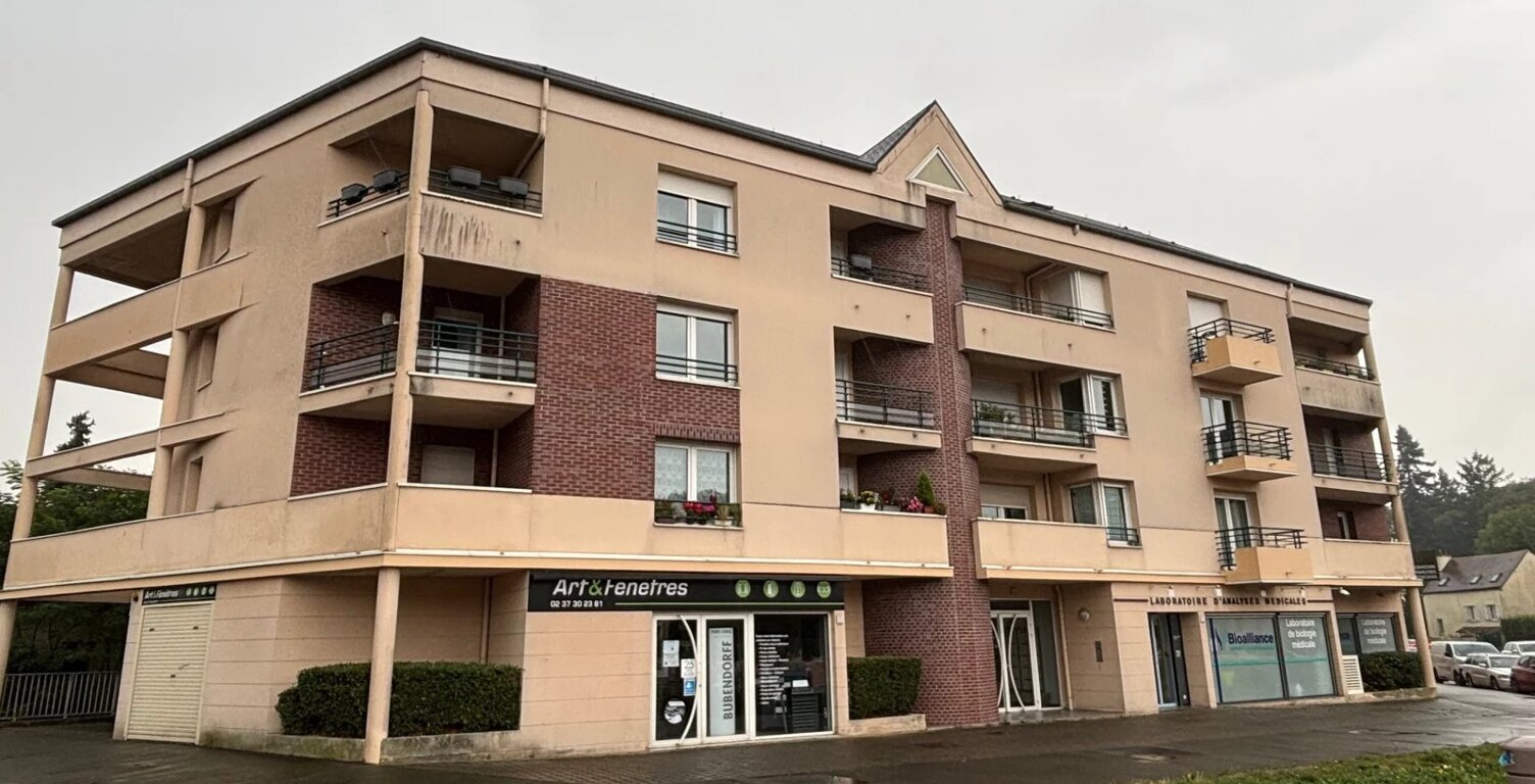 A LOUER - Appartement 3 pièces en duplex avec parking — photo 1