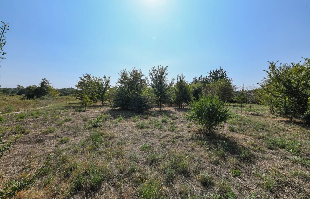 terrain  pièces 2350 m2 à vendre à Uzès (30700)